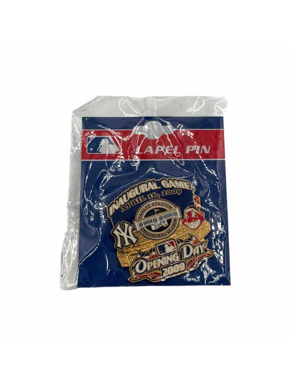 Vintage 2009 Yankee Stadium Inaugural Season Opening Day Lapel Pin